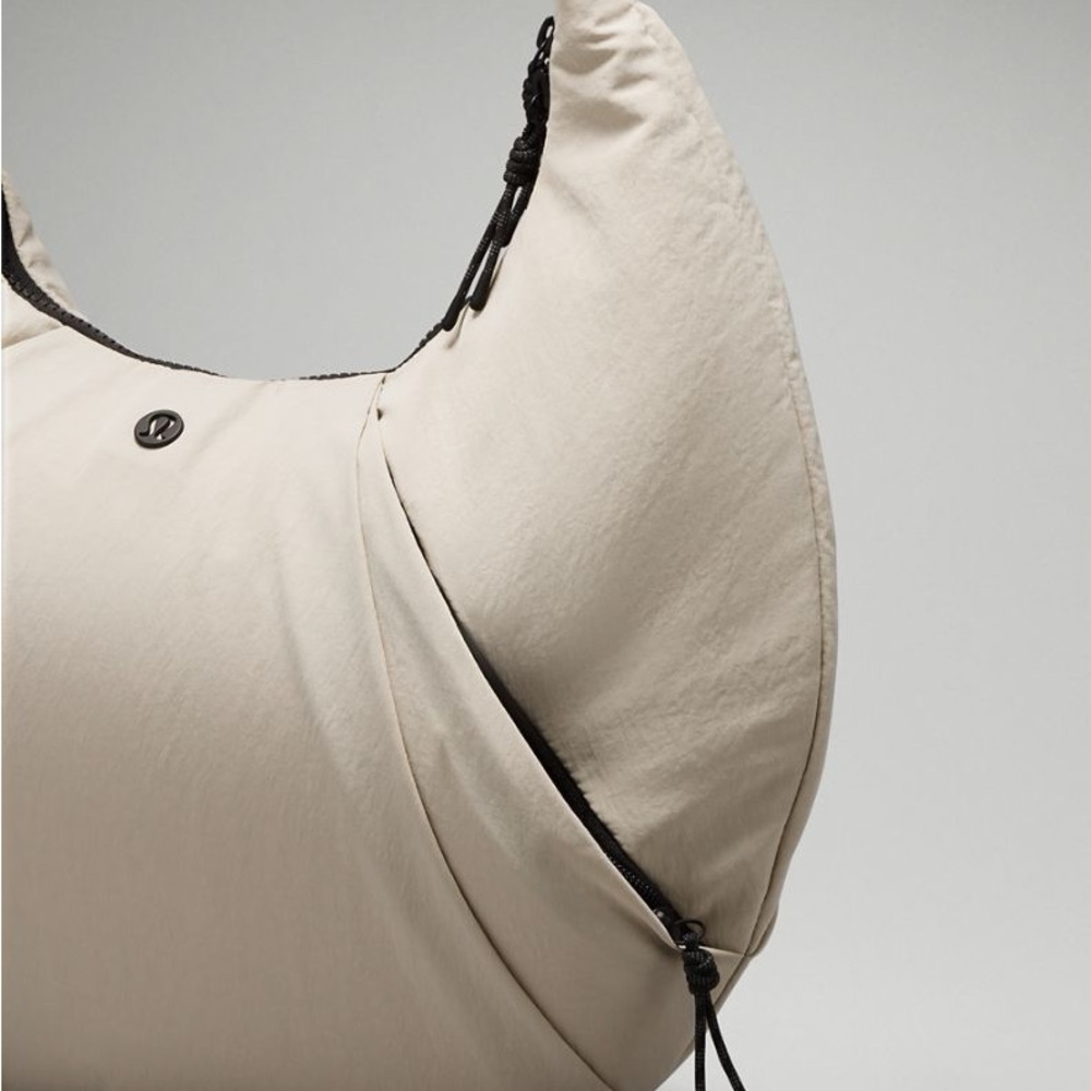 Lululemon Pleated Shoulder Bag 10L